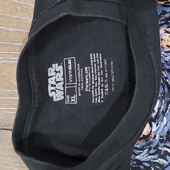 Star Wars The MandalorianThe Child Starry Night T-Shirt Size XL - Picture 3 of 6